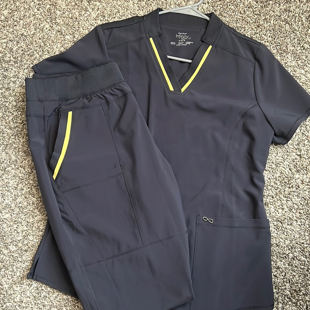 Cherokee Infinity scrubs